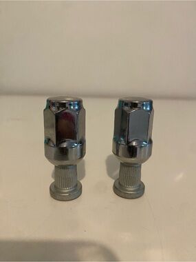 Chrome Wheel Lug Nuts - Pair